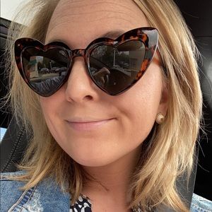 Meet your Posher, Alison